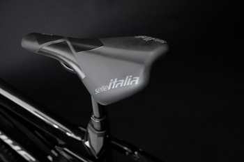 Haibike-MY22-Detail-Saddle-AllMtn-CF-8