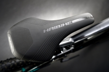 Haibike-MY21-Detail-Saddle-AllMtn-1-anthracite