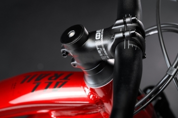 Haibike-MY22-Detail-Stem-AllTrail-5-275-red