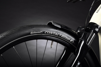 Haibike-MY21-Detail-Tyre-Trekking-4-Lowstep