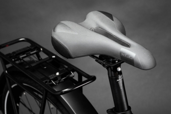 Haibike-MY22-Detail-Saddle-Trekking-7-LOW-anthracite