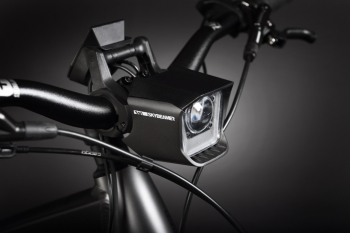 Haibike-MY21-Detail-Headlight-Trekking-10-Lowstandover